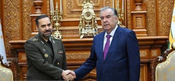 🔺 وزیر دفاع ایران با رئیس جمهور تاجیکستان دیدار کرد