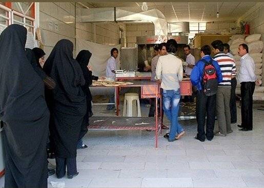🔺 ایرانی‌ها روزانه ۳۲۰ گرم نان می‌خورند/ پرداخت ۲۰۰ هزار میلیارد تومان یارانه گندم در سال