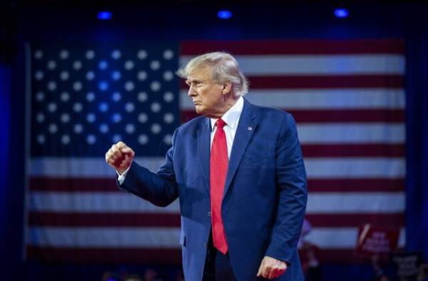 🔺 برنامه انتقامی ترامپ در صورت پیروزی به روایت پولیتیکو